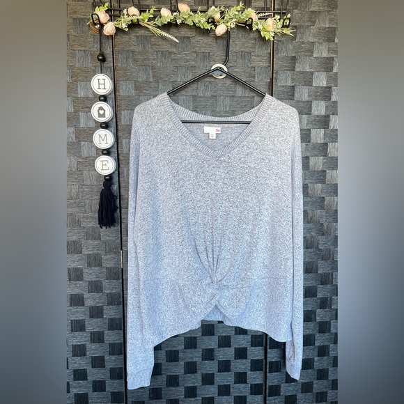 Woman’s So Twist Front Sweater Size XXL - Picture 1 of 5